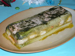 Terrine de St Jacques et de saumon en gelée